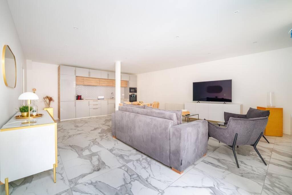 Beautiful Flat For 6 People #6 Apartment Asnieres-sur-Seine Exterior photo